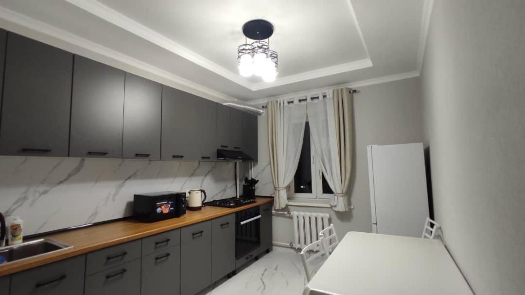 Apartment In Street Toktogula 77 Biszkek Zewnętrze zdjęcie